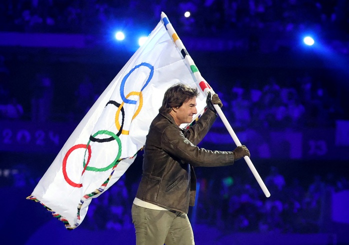 Tom Cruise đu dây trao cờ bế mạc Olympic 2024, Mỹ nhất toàn đoàn ngày cuối- Ảnh 10. Tom Cruise đu dây trao cờ bế mạc Olympic 2024, Mỹ nhất toàn đoàn ngày cuối- Ảnh 10.