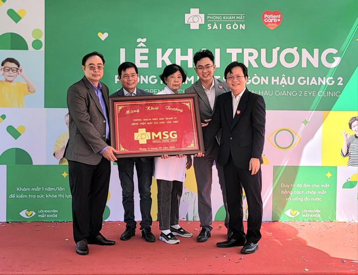 Bệnh viện Mắt Sài Gòn Cần Thơ tiếp tục mang tin vui đến bệnh nhân ĐBSCL- Ảnh 3. Bệnh viện Mắt Sài Gòn Cần Thơ tiếp tục mang tin vui đến bệnh nhân ĐBSCL- Ảnh 3.