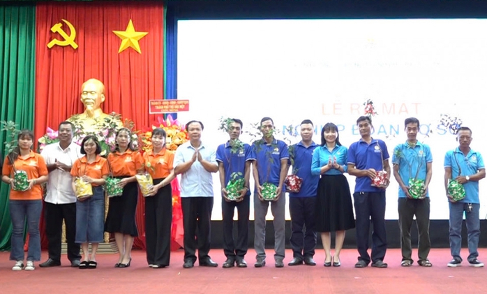 Người hành nghề xe ôm, thợ xây, thẩm mỹ được tham gia nghiệp đoàn- Ảnh 1. Người hành nghề xe ôm, thợ xây, thẩm mỹ được tham gia nghiệp đoàn- Ảnh 1.