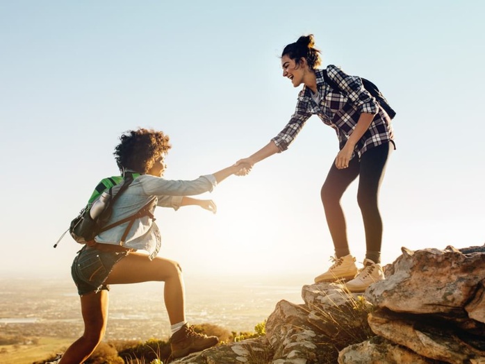 Những người bạn mới có thể mang đến cho tuổi Mão những cơ hội bất ngờ. Ảnh: iStock