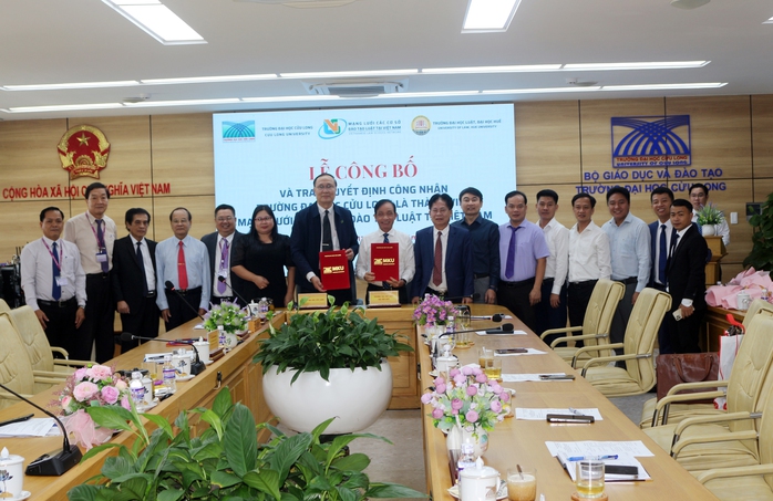 Trường ĐH Cửu Long trở thành thành viên thứ 61 của Mạng lưới VLSN- Ảnh 5. Trường ĐH Cửu Long trở thành thành viên thứ 61 của Mạng lưới VLSN- Ảnh 5.