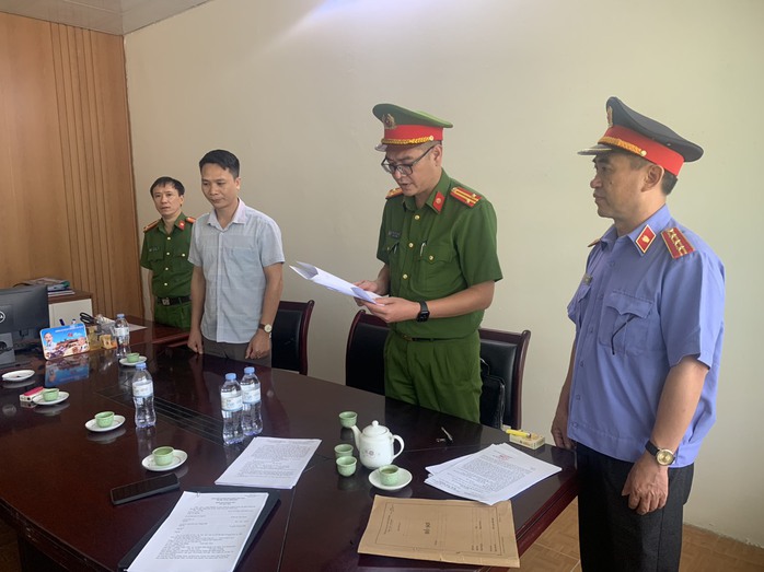 Khởi tố một phó hiệu trưởng trường nghề- Ảnh 1. Khởi tố một phó hiệu trưởng trường nghề- Ảnh 1.