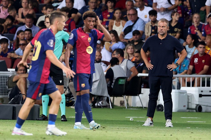 Thua sốc sân nhà, Barcelona lần đầu vuột cúp Joan Gamper sau 11 năm- Ảnh 7. Thua sốc sân nhà, Barcelona lần đầu vuột cúp Joan Gamper sau 11 năm- Ảnh 7.