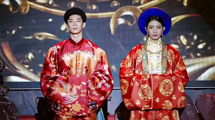 "Hồn Việt trong vạt áo" vinh danh trang phục truyền thống- Ảnh 1. "Hồn Việt trong vạt áo" vinh danh trang phục truyền thống- Ảnh 1.