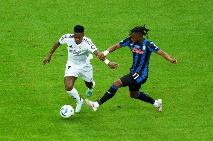 Real Madrid thắng Atalanta trận Siêu cúp, Mbappe có danh hiệu châu Âu đầu tiên- Ảnh 1. Real Madrid thắng Atalanta trận Siêu cúp, Mbappe có danh hiệu châu Âu đầu tiên- Ảnh 1.