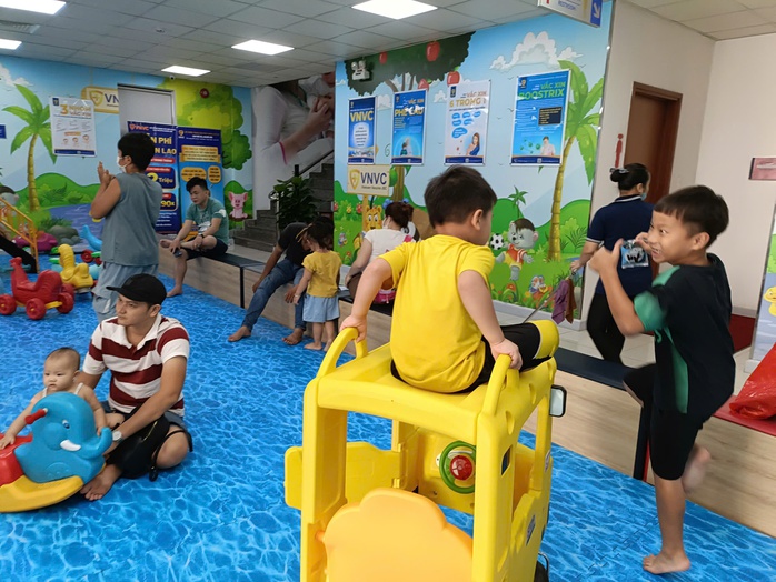 Ngăn chặn dịch sởi tấn công, Bình Dương lên kế hoạch tăng miễn dịch cộng đồng- Ảnh 1. Ngăn chặn dịch sởi tấn công, Bình Dương lên kế hoạch tăng miễn dịch cộng đồng- Ảnh 1.