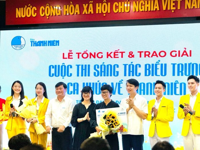 Báo Thanh Niên trao giải ca khúc hay về thanh niên- Ảnh 1. Báo Thanh Niên trao giải ca khúc hay về thanh niên- Ảnh 1.
