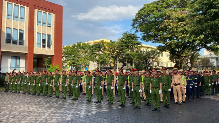 TỰ HÀO CÔNG AN NHÂN DÂN VIỆT NAM (*): Triệt phá "tập đoàn" cho vay nặng lãi- Ảnh 3. TỰ HÀO CÔNG AN NHÂN DÂN VIỆT NAM (*): Triệt phá "tập đoàn" cho vay nặng lãi- Ảnh 3.