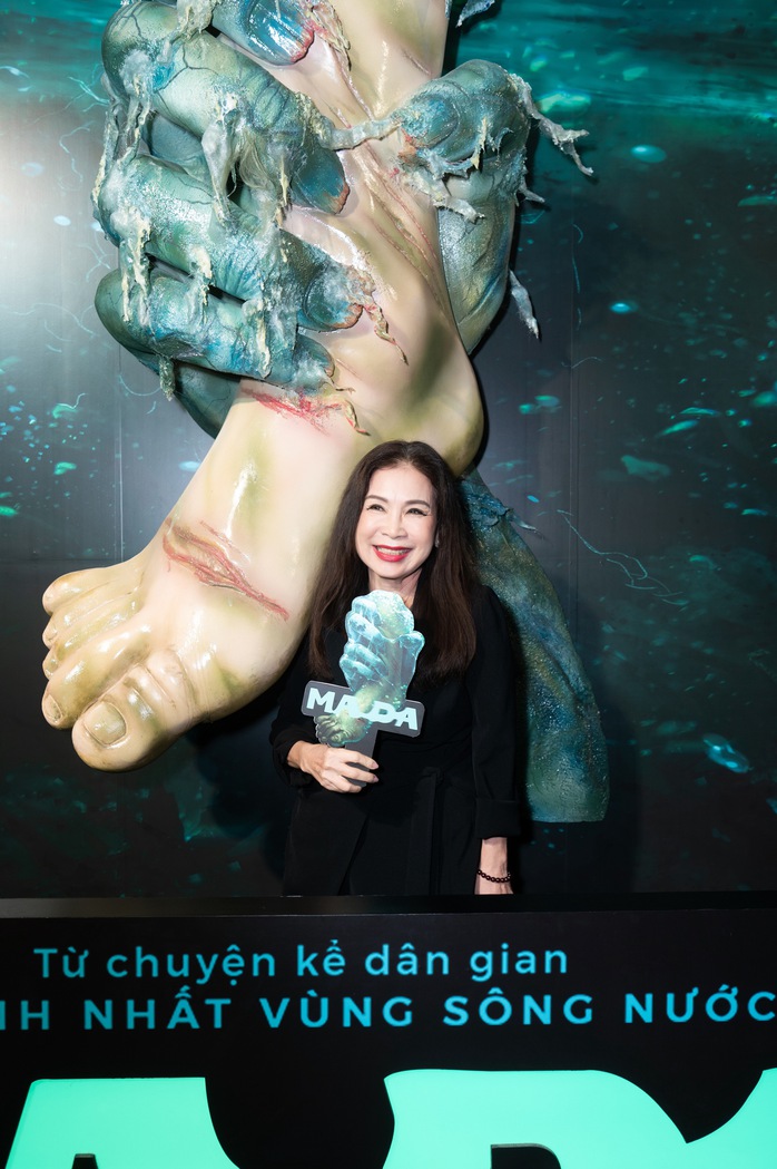 Thu Trang, Quốc Trường… chúc mừng Việt Hương- Ảnh 5. Thu Trang, Quốc Trường… chúc mừng Việt Hương- Ảnh 5.