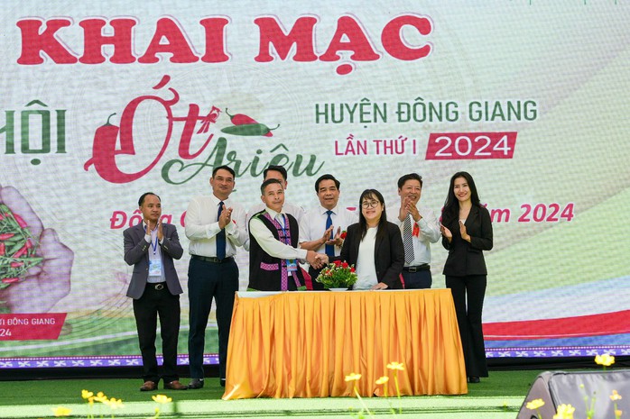 Lần đầu tiên khai mạc Lễ hội ớt A Riêu ở Quảng Nam- Ảnh 6. Lần đầu tiên khai mạc Lễ hội ớt A Riêu ở Quảng Nam- Ảnh 6.