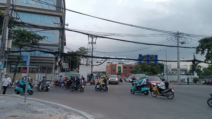 Hầm chui cửa ngõ Tân Sơn Nhất ra sao sau 6 ngày thông xe?- Ảnh 3. Hầm chui cửa ngõ Tân Sơn Nhất ra sao sau 6 ngày thông xe?- Ảnh 3.