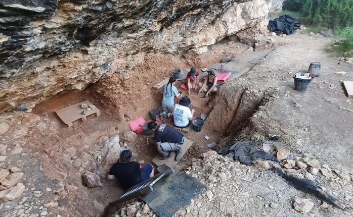 Người khác loài biến mất: Phát hiện gây bối rối trong hang đá- Ảnh 1. Người khác loài biến mất: Phát hiện gây bối rối trong hang đá- Ảnh 1.