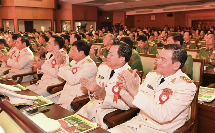 Phóng sự ảnh: Toàn cảnh ngày làm việc của Tổng Bí thư, Chủ tịch nước Tô Lâm tại TPHCM- Ảnh 9. Phóng sự ảnh: Toàn cảnh ngày làm việc của Tổng Bí thư, Chủ tịch nước Tô Lâm tại TPHCM- Ảnh 9.