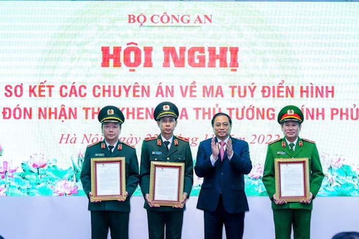 TỰ HÀO CÔNG AN NHÂN DÂN VIỆT NAM (*): Không khoan nhượng với tội phạm ma túy- Ảnh 1. TỰ HÀO CÔNG AN NHÂN DÂN VIỆT NAM (*): Không khoan nhượng với tội phạm ma túy- Ảnh 1.