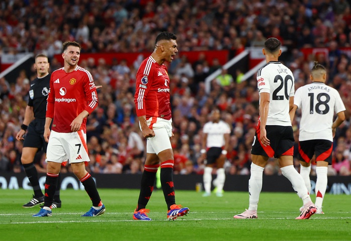 Cột mốc đáng nhớ của Joshua Zirkzee trong lần đầu khoác áo Man United- Ảnh 6. Cột mốc đáng nhớ của Joshua Zirkzee trong lần đầu khoác áo Man United- Ảnh 6.