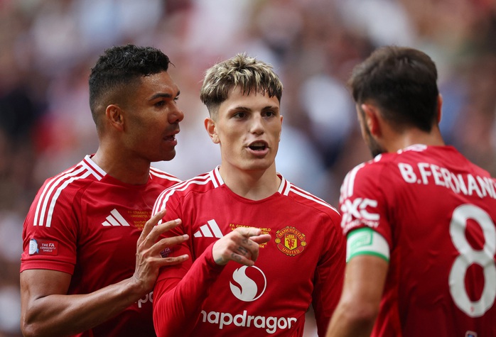 Cột mốc đáng nhớ của Joshua Zirkzee trong lần đầu khoác áo Man United- Ảnh 5. Cột mốc đáng nhớ của Joshua Zirkzee trong lần đầu khoác áo Man United- Ảnh 5.