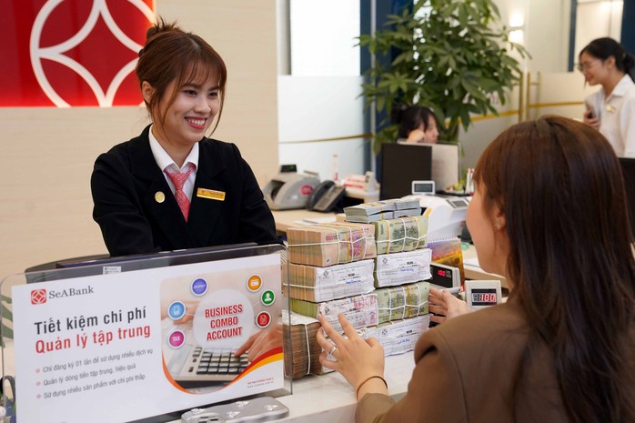 Thêm nhiều ngân hàng bất ngờ giảm lãi suất tiết kiệm- Ảnh 1. Thêm nhiều ngân hàng bất ngờ giảm lãi suất tiết kiệm- Ảnh 1.