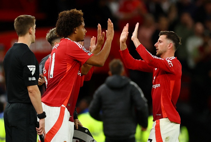 Cột mốc đáng nhớ của Joshua Zirkzee trong lần đầu khoác áo Man United- Ảnh 1. Cột mốc đáng nhớ của Joshua Zirkzee trong lần đầu khoác áo Man United- Ảnh 1.