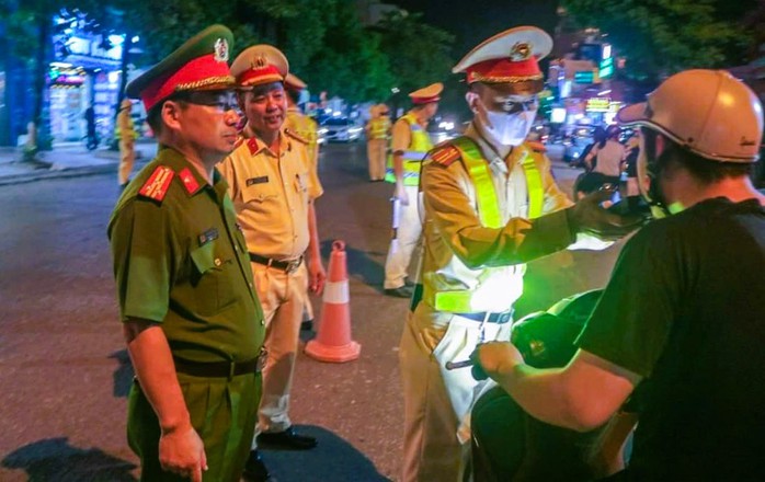 Hàng chục cán bộ, đảng viên ở Nam Định vi phạm nồng độ cồn- Ảnh 1. Hàng chục cán bộ, đảng viên ở Nam Định vi phạm nồng độ cồn- Ảnh 1.