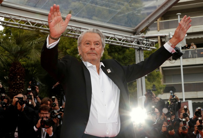 Ngôi sao màn bạc Alain Delon qua đời- Ảnh 2. Ngôi sao màn bạc Alain Delon qua đời- Ảnh 2.