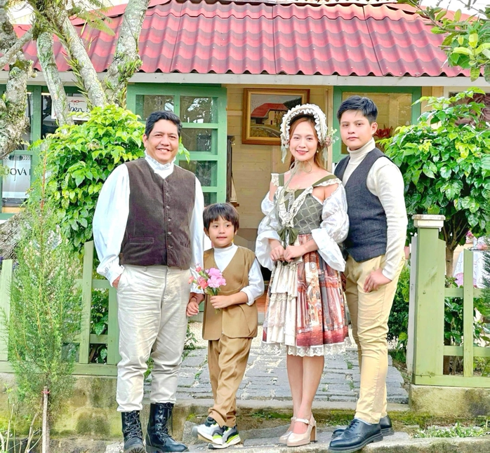 Thanh Thúy khoe vẻ đẹp rạng ngời tuổi 42- Ảnh 4. Thanh Thúy khoe vẻ đẹp rạng ngời tuổi 42- Ảnh 4.