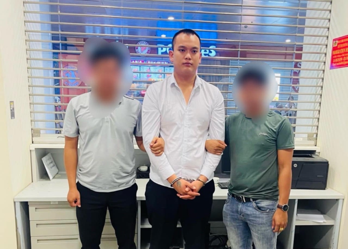 Bắt nóng "Đạt Lợn" sau 2 năm trốn truy nã sang Nhật Bản- Ảnh 1. Bắt nóng "Đạt Lợn" sau 2 năm trốn truy nã sang Nhật Bản- Ảnh 1.