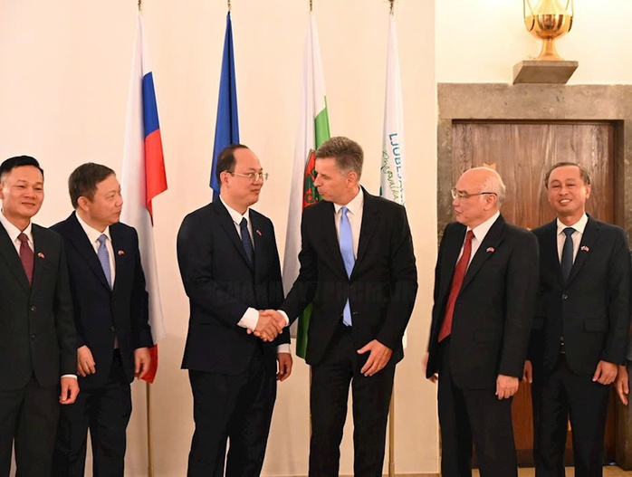 Đoàn đại biểu TP HCM thăm và làm việc tại Slovenia- Ảnh 1. Đoàn đại biểu TP HCM thăm và làm việc tại Slovenia- Ảnh 1.