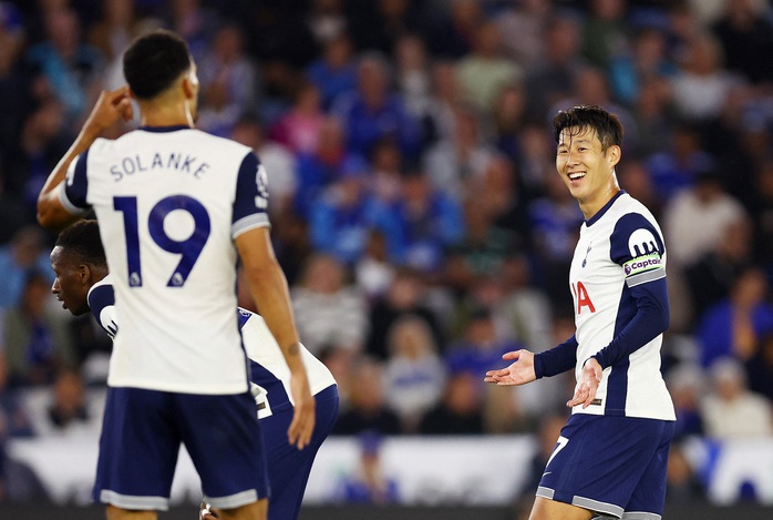 Leicester rượt đuổi, Tottenham mất điểm trận mở màn ở King Power- Ảnh 6. Leicester rượt đuổi, Tottenham mất điểm trận mở màn ở King Power- Ảnh 6.