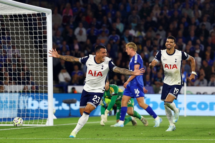 Leicester rượt đuổi, Tottenham mất điểm trận mở màn ở King Power- Ảnh 2. Leicester rượt đuổi, Tottenham mất điểm trận mở màn ở King Power- Ảnh 2.