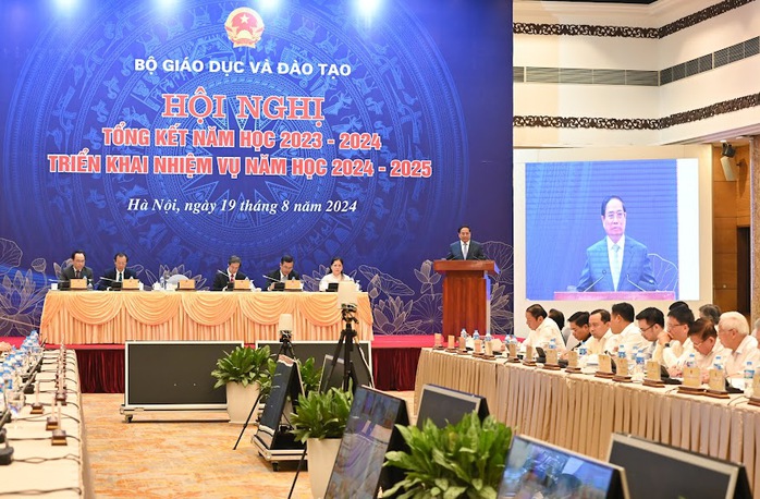 Thủ tướng: Sửa đổi, bổ sung chính sách, chế độ đãi ngộ đối với giáo viên- Ảnh 2. Thủ tướng: Sửa đổi, bổ sung chính sách, chế độ đãi ngộ đối với giáo viên- Ảnh 2.