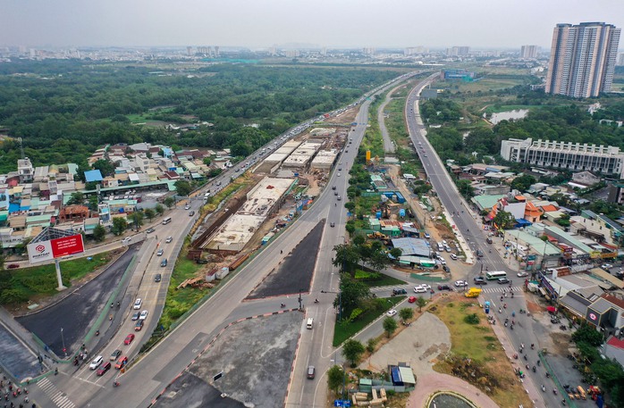 Thúc đẩy phát triển kinh tế TP HCM- Ảnh 1. Thúc đẩy phát triển kinh tế TP HCM- Ảnh 1.