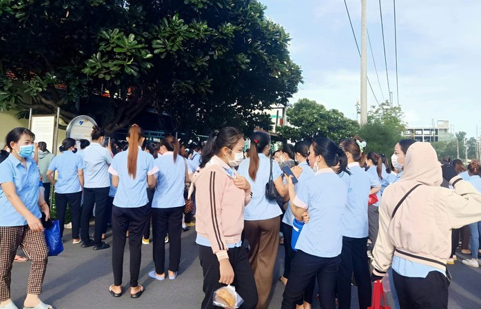 Cho rằng mức tăng lương chưa thỏa đáng, người lao động tại một doanh nghiệp đã ngừng việc Cho rằng mức tăng lương chưa thỏa đáng, người lao động tại một doanh nghiệp đã ngừng việc