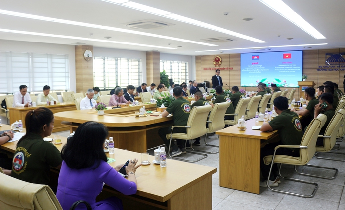 Đoàn của Campuchia sang Trường ĐH Cửu Long tập huấn về nông nghiệp- Ảnh 1. Đoàn của Campuchia sang Trường ĐH Cửu Long tập huấn về nông nghiệp- Ảnh 1.