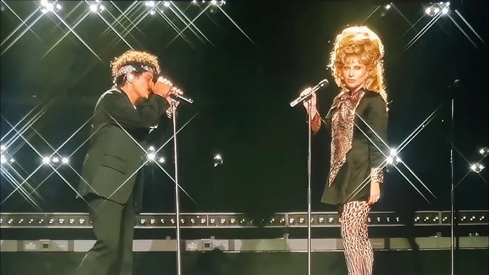 Thế giới có màn "collab" chấn động- Ảnh 2. Thế giới có màn "collab" chấn động- Ảnh 2.