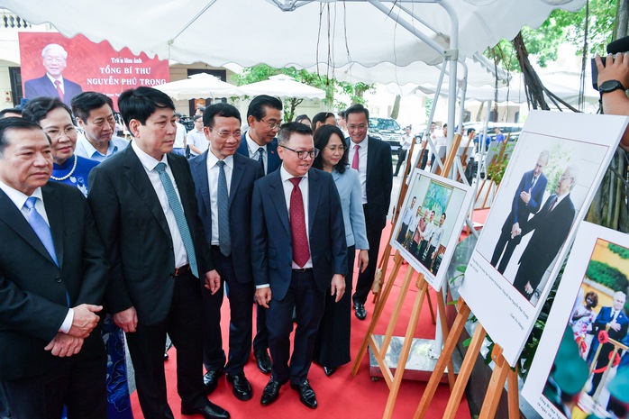 Ra mắt trang thông tin đặc biệt về Tổng Bí thư Nguyễn Phú Trọng- Ảnh 7. Ra mắt trang thông tin đặc biệt về Tổng Bí thư Nguyễn Phú Trọng- Ảnh 7.