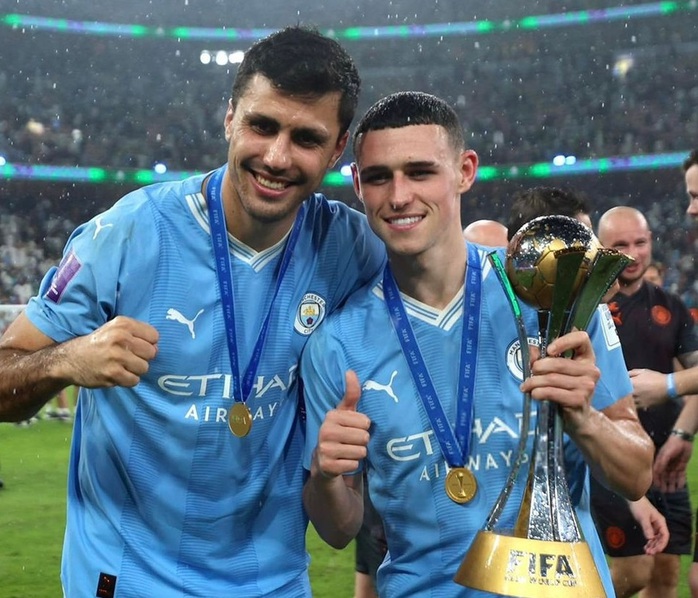 Rodri: "Foden có tiềm năng là cầu thủ xuất sắc nhất mọi thời đại của Anh"- Ảnh 1. Rodri: "Foden có tiềm năng là cầu thủ xuất sắc nhất mọi thời đại của Anh"- Ảnh 1.
