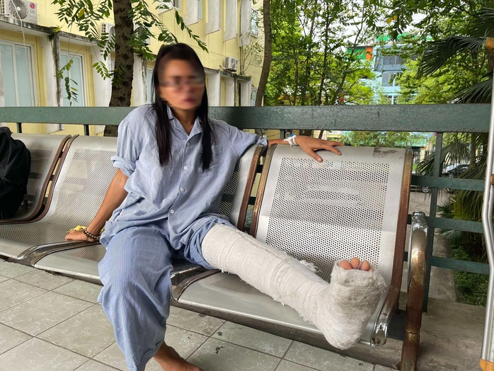 TikToker tố Bệnh viện K "mỗi lần xạ trị bệnh nhân mất 200.000 đồng" nói gì?- Ảnh 1. TikToker tố Bệnh viện K "mỗi lần xạ trị bệnh nhân mất 200.000 đồng" nói gì?- Ảnh 1.