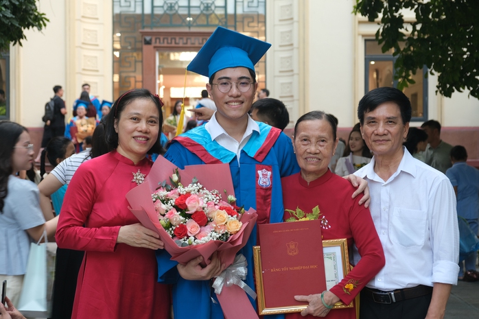 Thủ khoa “đầu ra” ĐH Y Hà Nội từng trượt 3 trường chuyên- Ảnh 2. Thủ khoa “đầu ra” ĐH Y Hà Nội từng trượt 3 trường chuyên- Ảnh 2.