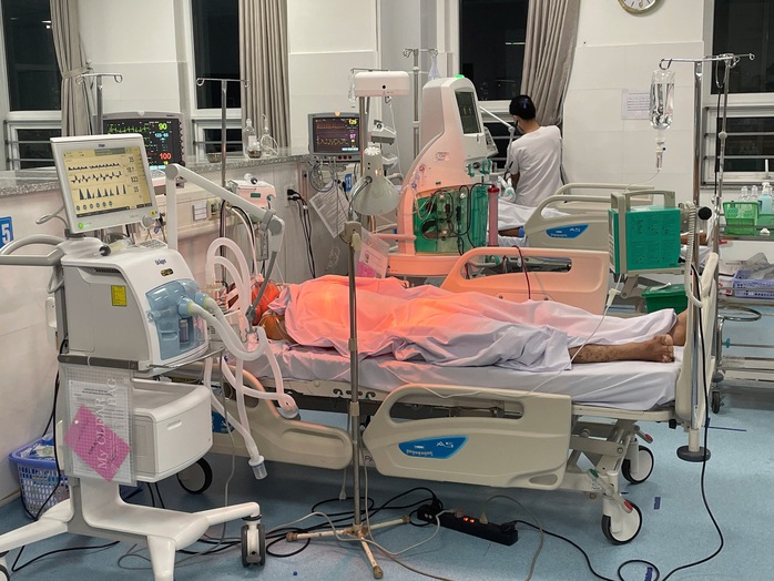 Nghe theo quảng cáo trên mạng, người đàn ông dùng thuốc gia truyền bị ngưng tim 2 lần trong 1 giờ- Ảnh 1. Nghe theo quảng cáo trên mạng, người đàn ông dùng thuốc gia truyền bị ngưng tim 2 lần trong 1 giờ- Ảnh 1.