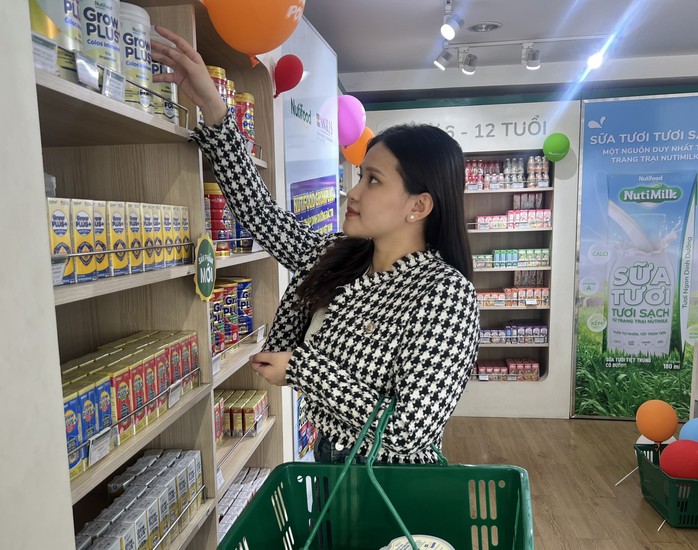 Nutifood đứng đầu doanh số sữa bột pha sẵn trẻ em tại Việt Nam- Ảnh 1. Nutifood đứng đầu doanh số sữa bột pha sẵn trẻ em tại Việt Nam- Ảnh 1.