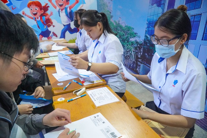 Tiết kiệm thời gian nhờ nhập học trực tuyến- Ảnh 1. Tiết kiệm thời gian nhờ nhập học trực tuyến- Ảnh 1.