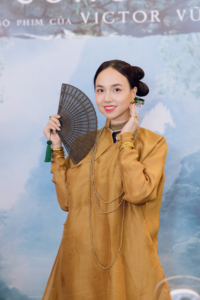 Đinh Ngọc Diệp tái xuất trong phim do chồng đạo diễn- Ảnh 7. Đinh Ngọc Diệp tái xuất trong phim do chồng đạo diễn- Ảnh 7.