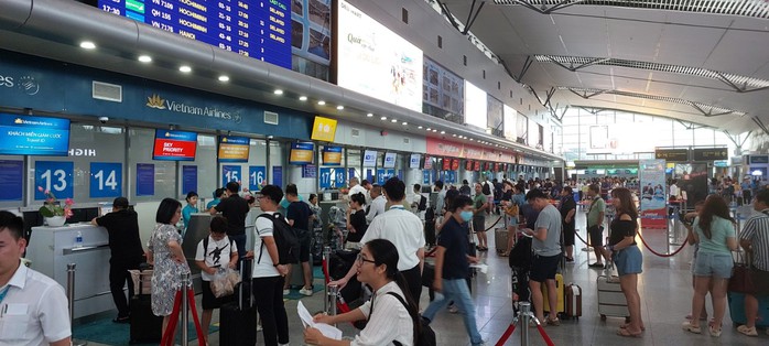 Nghỉ lễ Quốc khánh: Chuyến bay tăng 5%, giá vé tăng 20%- Ảnh 1. Nghỉ lễ Quốc khánh: Chuyến bay tăng 5%, giá vé tăng 20%- Ảnh 1.