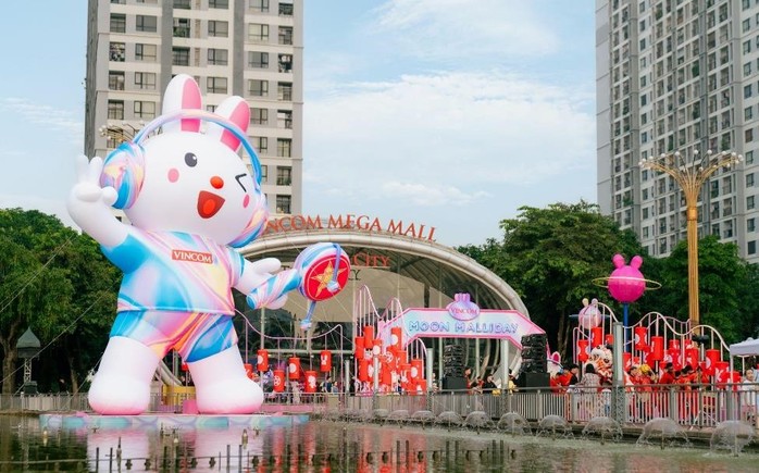 Thỏ Ngọc Tùng dinh tại Vincom Mega Mall Times City Thỏ Ngọc Tùng dinh tại Vincom Mega Mall Times City