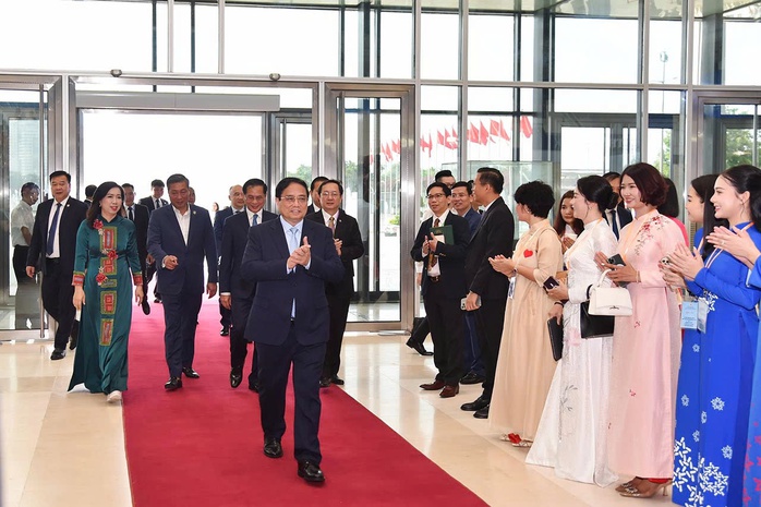 "Hội nghị Diên Hồng" của người Việt Nam ở nước ngoài: Những ý kiến tâm huyết- Ảnh 1. "Hội nghị Diên Hồng" của người Việt Nam ở nước ngoài: Những ý kiến tâm huyết- Ảnh 1.