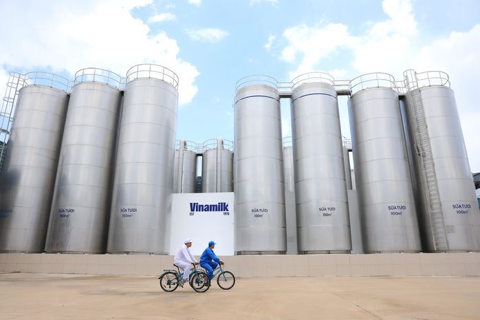 CEO Vinamilk: Điều gì cần thiết, phục vụ cho xã hội, cộng đồng thì Vinamilk sẽ làm- Ảnh 1. CEO Vinamilk: Điều gì cần thiết, phục vụ cho xã hội, cộng đồng thì Vinamilk sẽ làm- Ảnh 1.