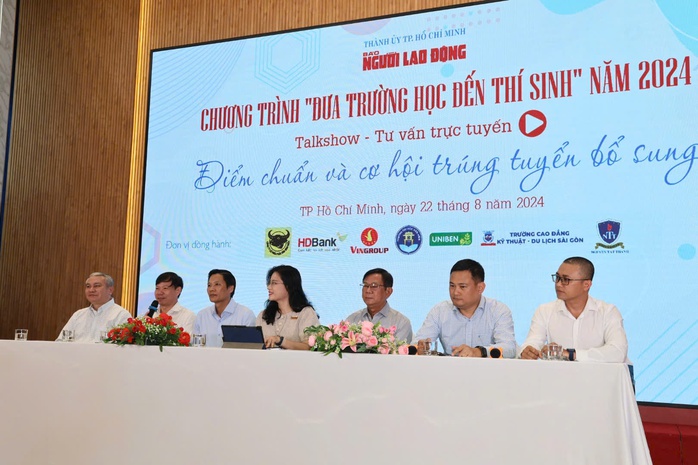 Tư vấn trực tuyến: Vì sao điểm rất cao vẫn không trúng tuyển?- Ảnh 8. Tư vấn trực tuyến: Vì sao điểm rất cao vẫn không trúng tuyển?- Ảnh 8.