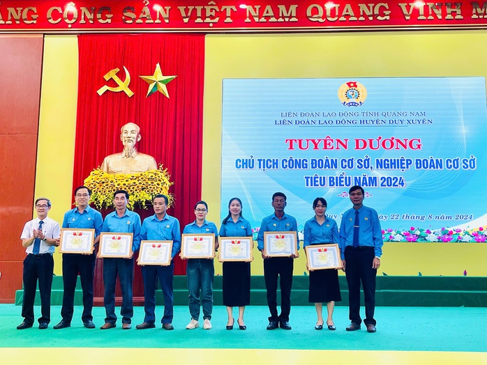 Nhiều hoạt động chăm lo thiết thực cho đoàn viên - lao động- Ảnh 3. Nhiều hoạt động chăm lo thiết thực cho đoàn viên - lao động- Ảnh 3.
