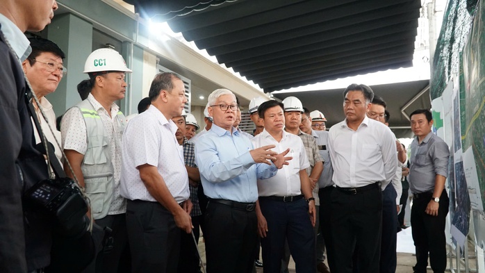 Tinh thần "Vượt nắng thắng mưa" tại công trình đường Vành đai 3, đoạn qua Bình Dương- Ảnh 4. Tinh thần "Vượt nắng thắng mưa" tại công trình đường Vành đai 3, đoạn qua Bình Dương- Ảnh 4.