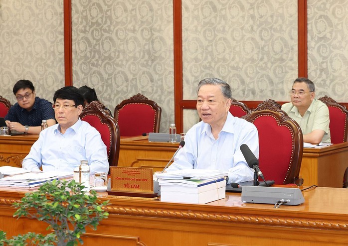 Tổng Bí thư, Chủ tịch nước Tô Lâm chủ trì buổi họp Bộ Chính trị cho ý kiến về quy hoạch TP HCM. Ảnh: TTXVN Tổng Bí thư, Chủ tịch nước Tô Lâm chủ trì buổi họp Bộ Chính trị cho ý kiến về quy hoạch TP HCM. Ảnh: TTXVN